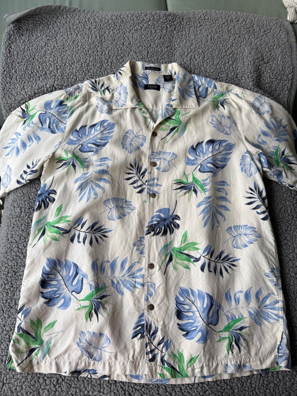 Izod Men's Tropical Button-Down Shirt in White with Blue & Green Leaf Print Sz L